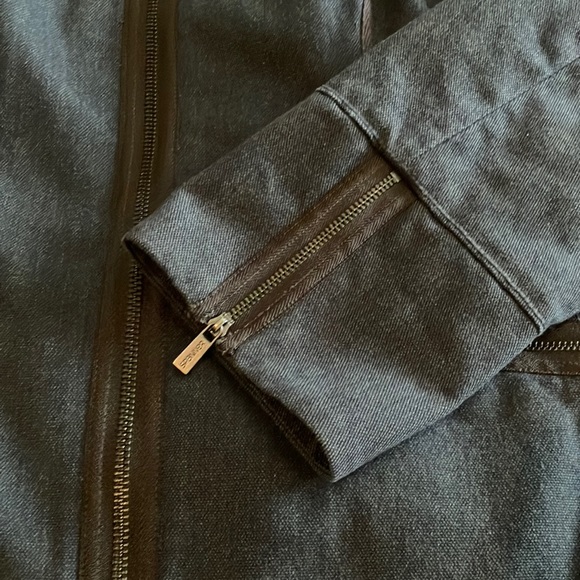 Fabulous dark gray jacket with brown zipper detail around collar and down front - Picture 7 of 16